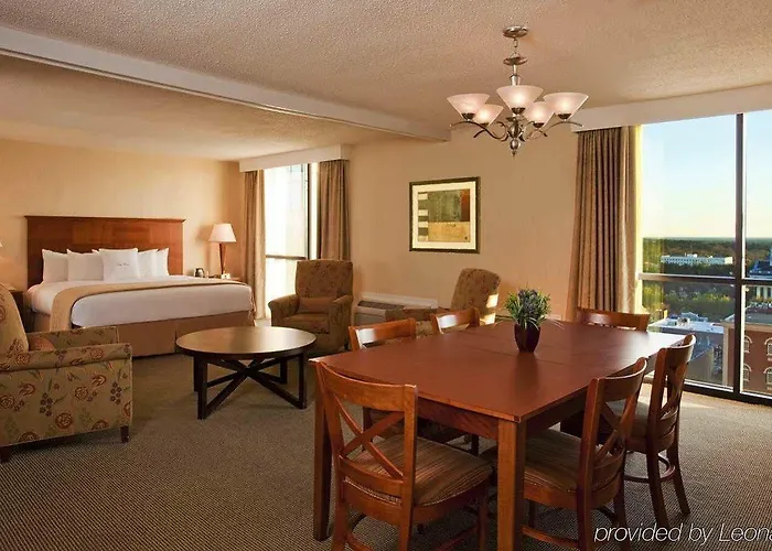 Doubletree By Hilton Hotel Tallahassee